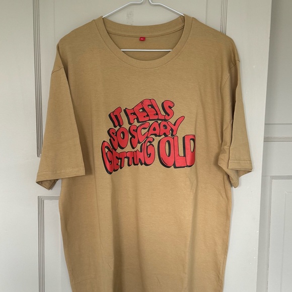 Unisex Oversized graphic Tee - Picture 3 of 5